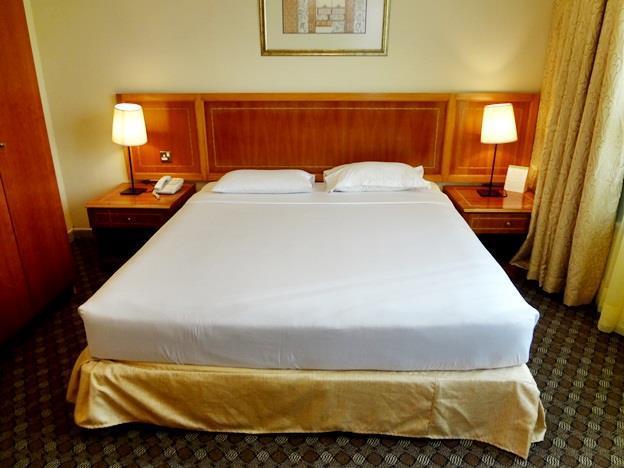 Emirates Plaza Hotel Abu Dabi Dış mekan fotoğraf