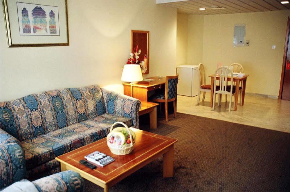 Emirates Plaza Hotel Abu Dabi Dış mekan fotoğraf